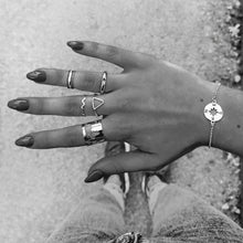 Cargar imagen en el visor de la galería, Anillo mundo