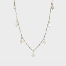 Cargar imagen en el visor de la galería, Collar estrellas polar acero plateado