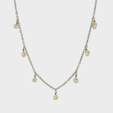 Cargar imagen en el visor de la galería, Collar perlitas acero