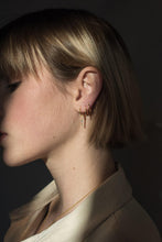 Cargar imagen en el visor de la galería, AROS PLATA DE LEY Y BAÑO DE ORO 12 MM - Vicenç Silver