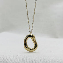 Cargar imagen en el visor de la galería, Collar irregular dorado
